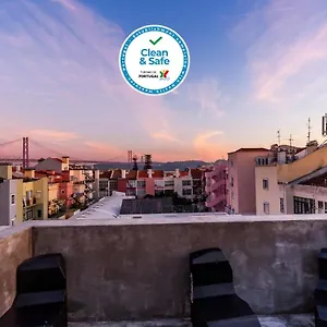 The Bridge Hostal