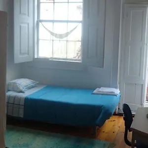 https://be-flashpackers-hostel.hotelscoimbra.com