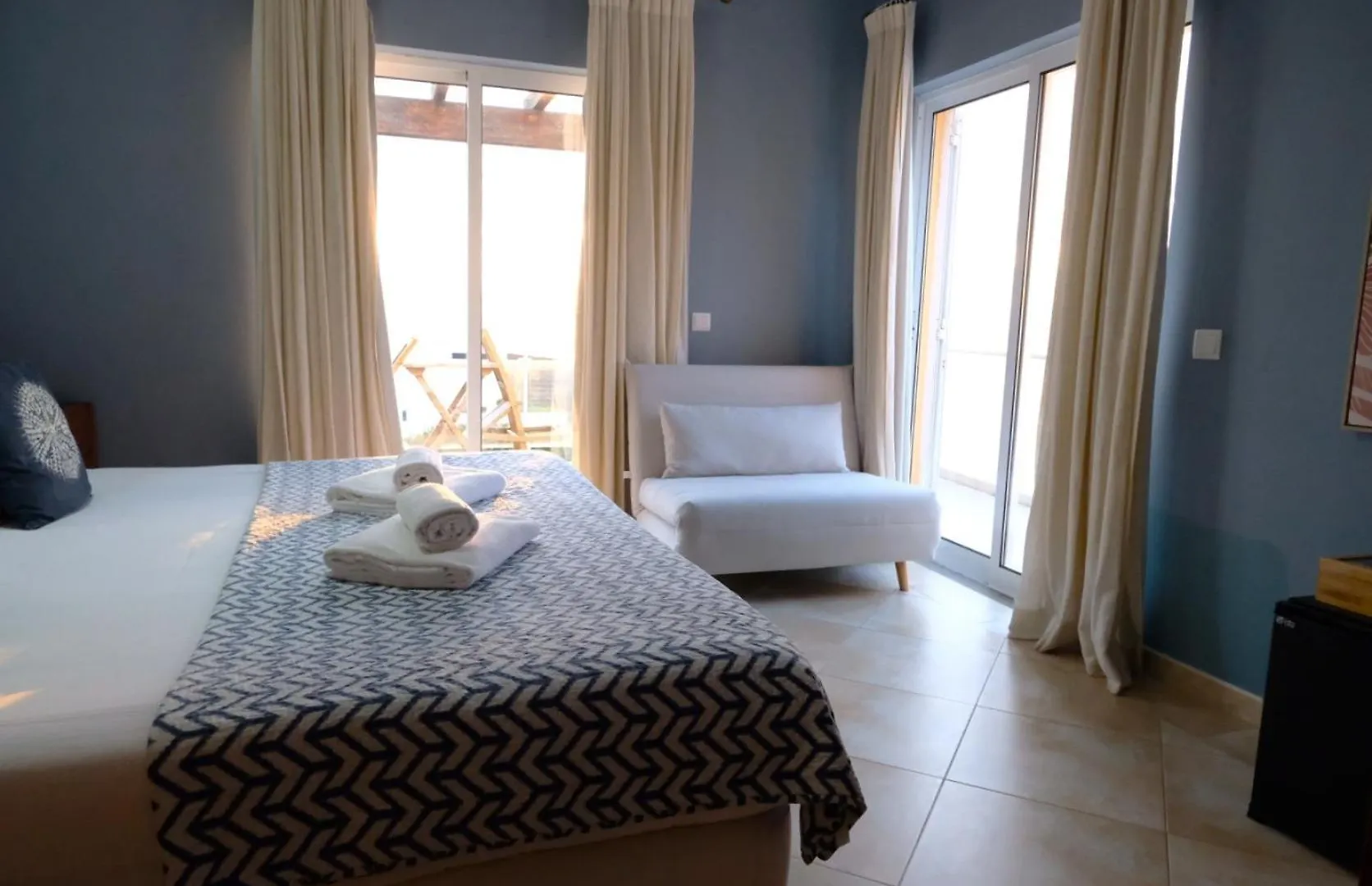 ألخيزور Arrifana Destination Suites فندق مبيت وإفطار