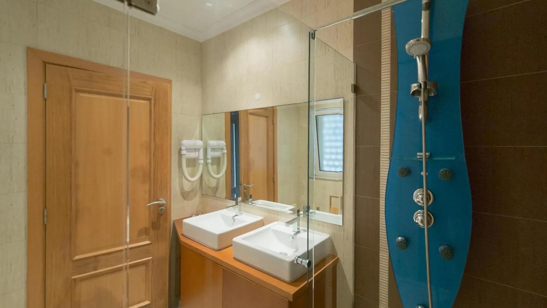 ألخيزور Arrifana Destination Suites فندق مبيت وإفطار